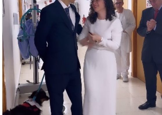 El Hospital Provincial de Córdoba organiza una boda para un paciente de cuidados paliativos