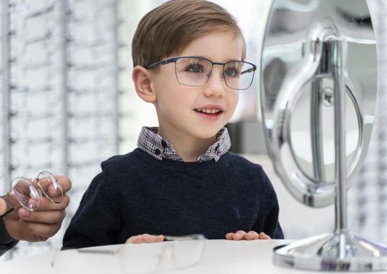 Madrid suministrará gafas graduadas a los menores de 14 años que tengan problemas visuales